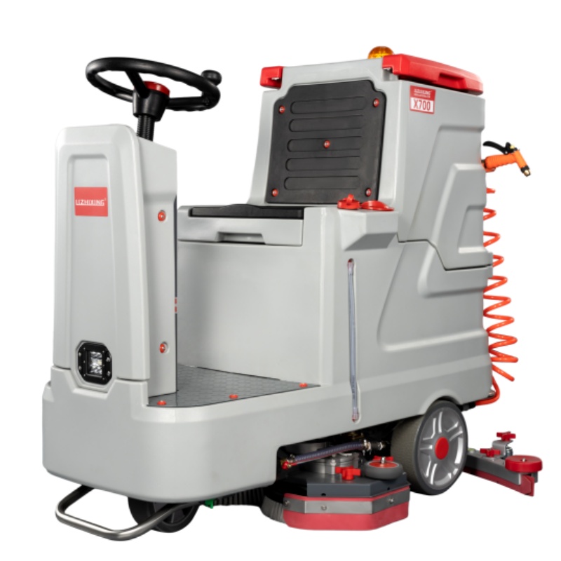 茂名坦洁全自动驾驶式洗地机X700